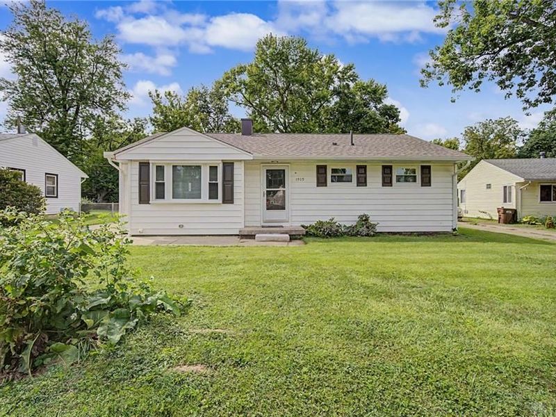 1909 Pittsfield Street, Kettering, OH 45420 Photo 2