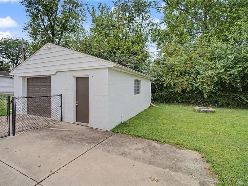 1909 Pittsfield Street, Kettering, OH 45420 Photo 20