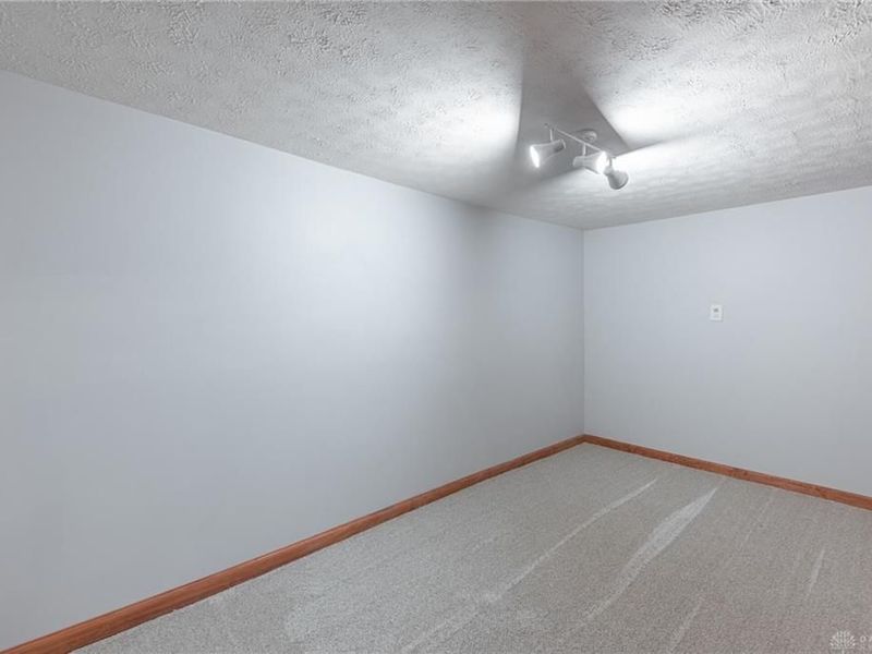 104 Acacia Drive, Oakwood, OH 45409 Photo 35