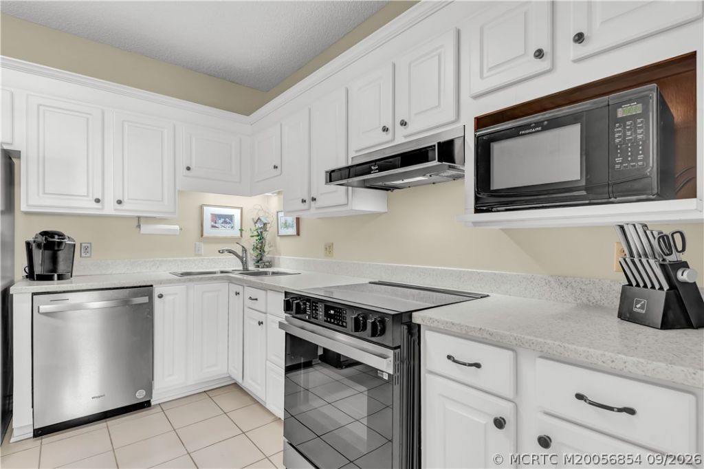 2560 NW Seagrass Drive , Unit 6B, Palm City, FL 34990 Photo
