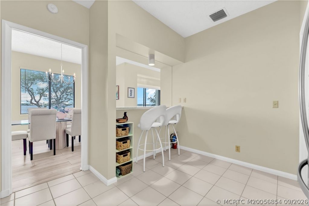 2560 NW Seagrass Drive , Unit 6B, Palm City, FL 34990 Photo