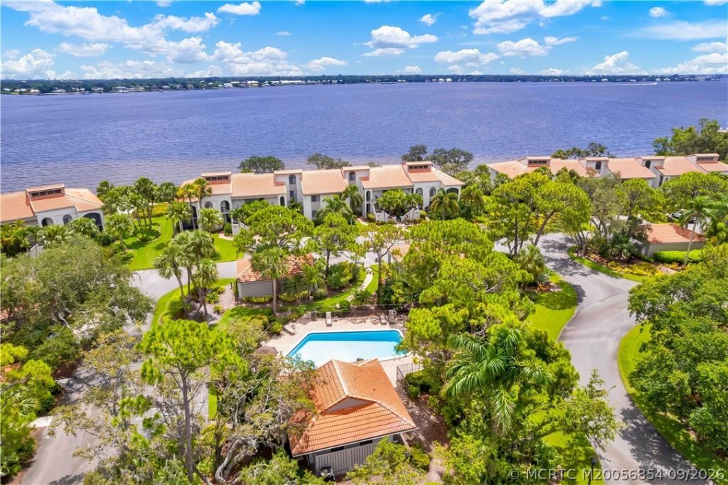 2560 NW Seagrass Drive , Unit 6B, Palm City, FL 34990 Photo