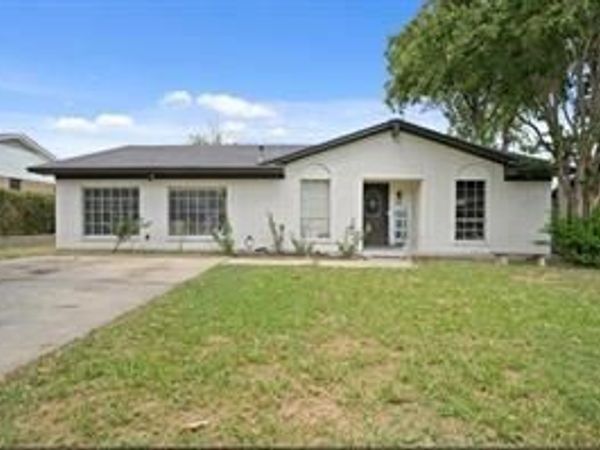 605 Neptune Drive, Denton, TX 76209