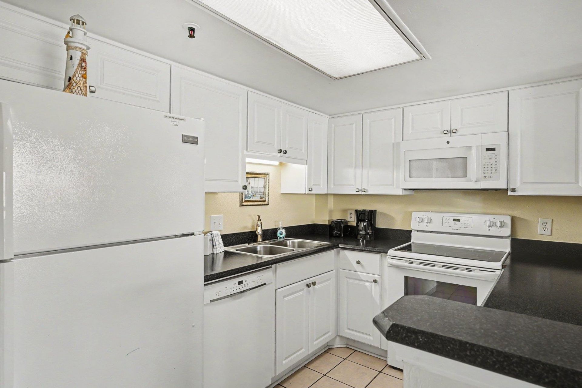5511 N Ocean Blvd. Photo 11