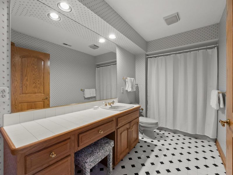 1801 Strathshire Hall Lane, Powell, OH 43065 Photo 44