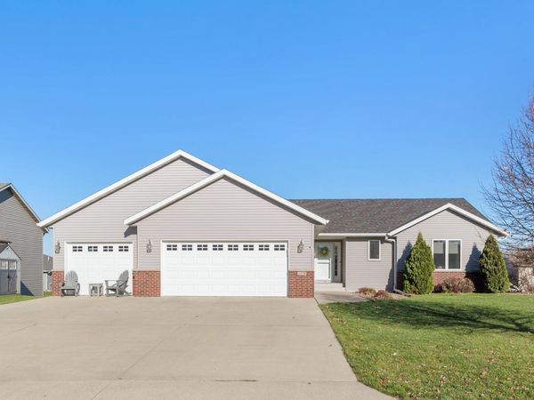 2458 Timberwood Lane NE, Owatonna, MN 55060