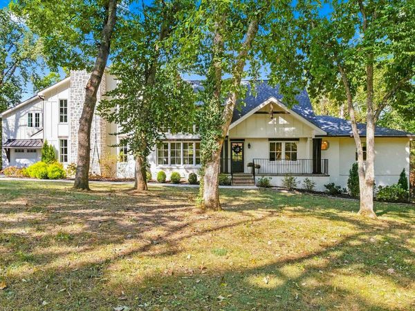 824 Belton Dr, Nashville, TN 37205