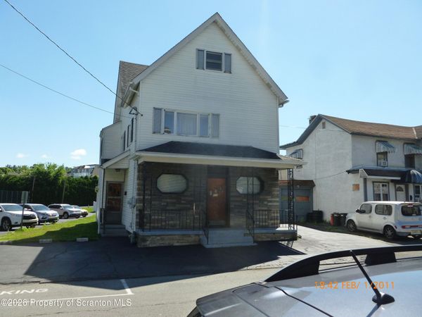 327 Chestnut Street , Dunmore, PA 18512