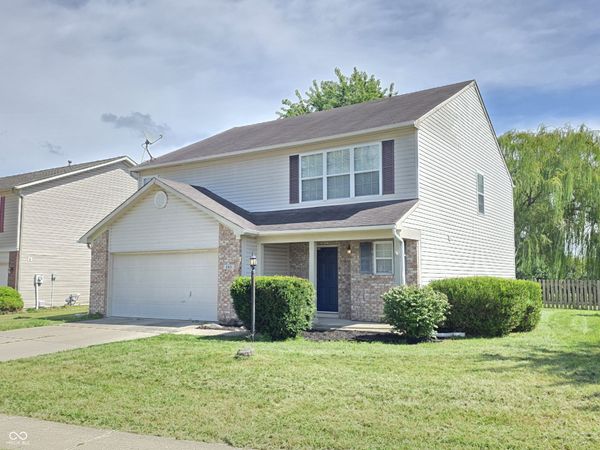 243 Lakemoore Street, Brownsburg, IN 46112