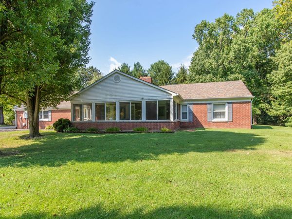 1366 N Washington Street, Danville, IN 46122