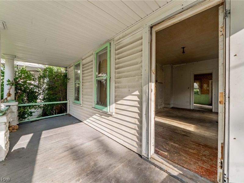 2908 Roanoke Avenue, Cleveland, OH 44109 Photo 5