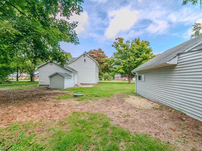 9042 Lake Shore Boulevard, Mentor, OH 44060 Photo 20
