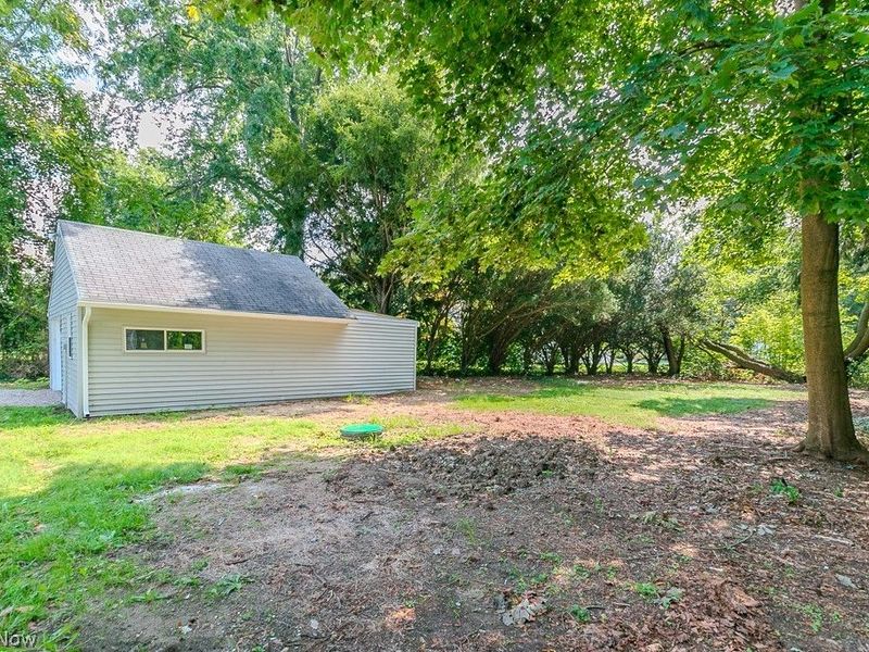 9042 Lake Shore Boulevard, Mentor, OH 44060 Photo 22