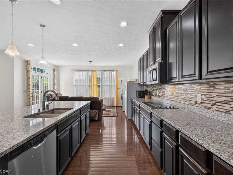 7941 Megan Meadow Drive, Hudson, OH 44236 Photo 18