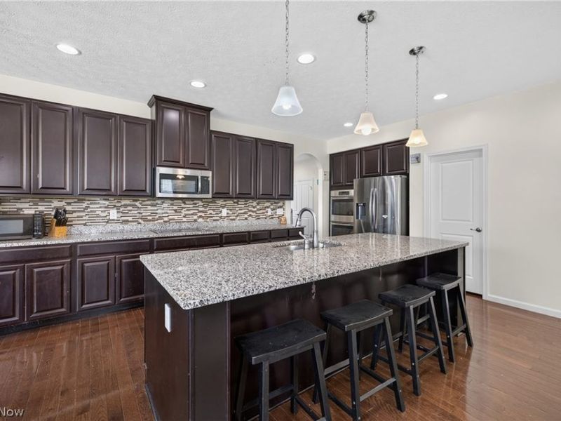 7941 Megan Meadow Drive, Hudson, OH 44236 Photo 8