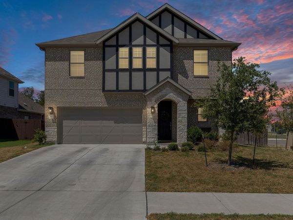 100 Windgate DR, Hutto, TX 78634