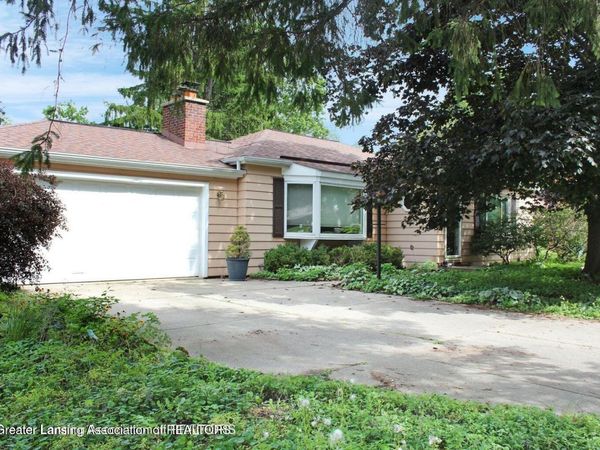 1615 Ridgewood Drive, East Lansing, MI 48823