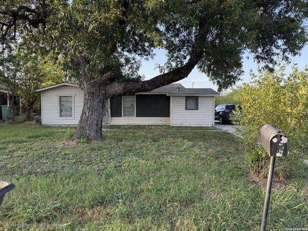 418 Rasa Dr, San Antonio, TX 78227