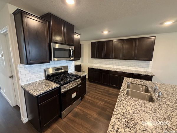 713 Overlook Ridge, Cibolo, TX 78108