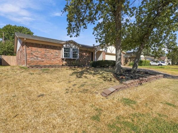 3708 Bordeaux Court, Arlington, TX 76016