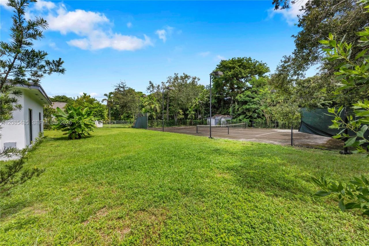 7885 SW 117th St, Pinecrest, FL 33156 Photo