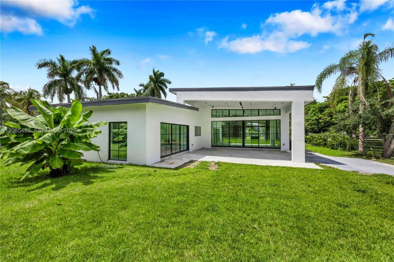 7885 SW 117th St, Pinecrest, FL 33156 Photo