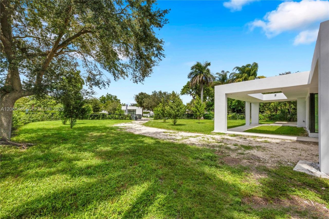 7885 SW 117th St, Pinecrest, FL 33156 Photo
