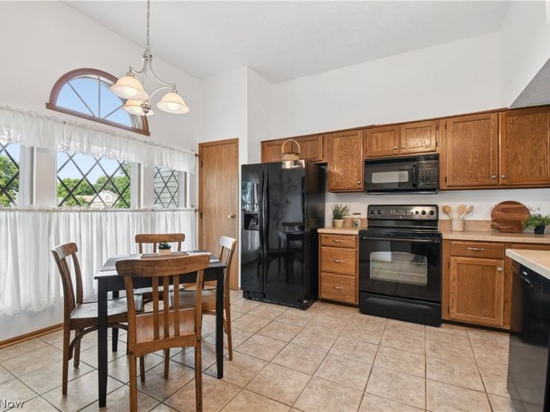 3166 Plainfield Court, Pickerington, OH 43147 Photo 6
