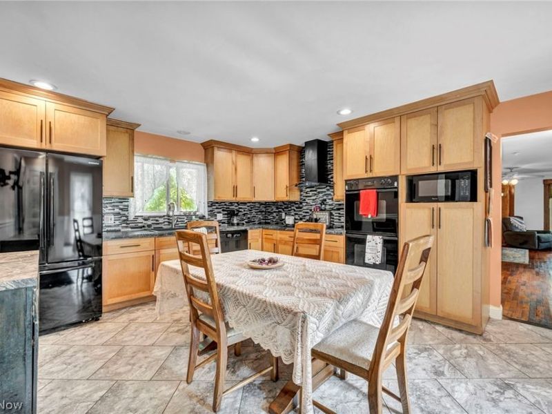 6628 Avon Belden Road, North Ridgeville, OH 44039 Photo 16