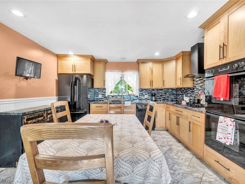 6628 Avon Belden Road, North Ridgeville, OH 44039 Photo 18