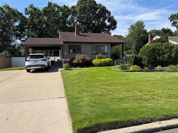 43 Jay Road, Centereach, NY 11720