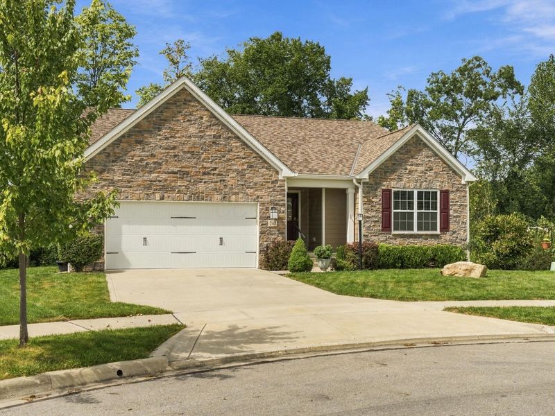 247 Jay Court, Delaware, OH 43015 Photo 2