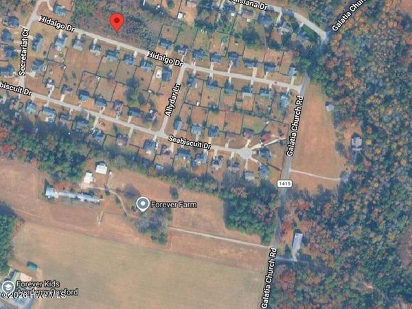 320 Hidalgo Drive , Raeford, NC 28376