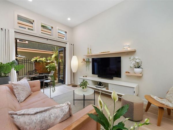 440 Parry St, Unit #3, Victoria, BC V8V 2H7