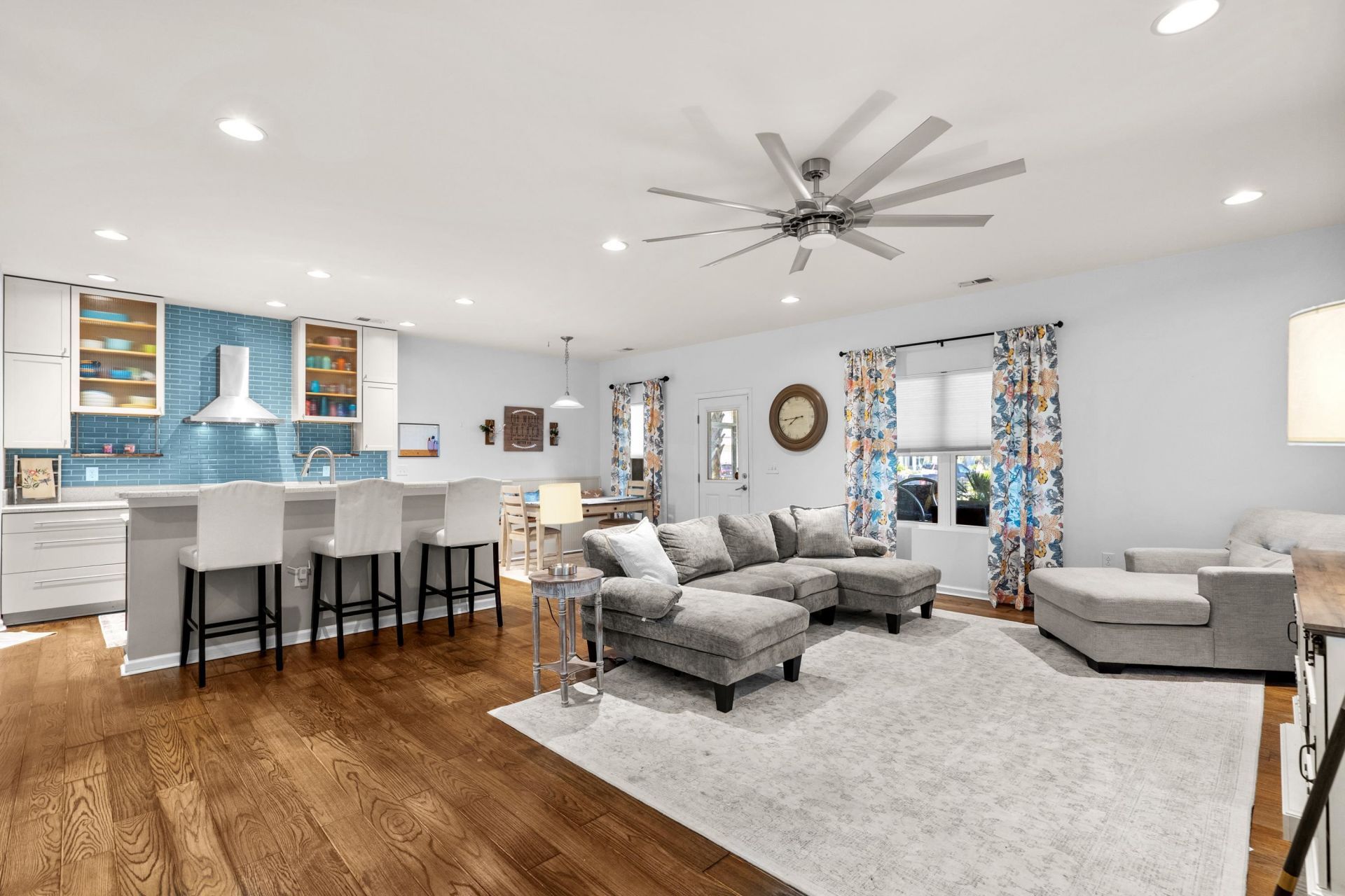 2642 Great Scott Dr.  Photo 10