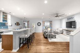 2642 Great Scott Dr. photo 4