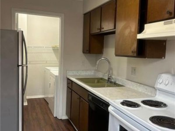 4634 BELLE Drive , Unit D, Metairie, LA 70006