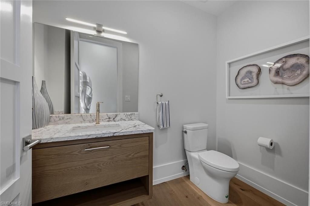 201 8th St S #309, Naples, FL 34102 Photo