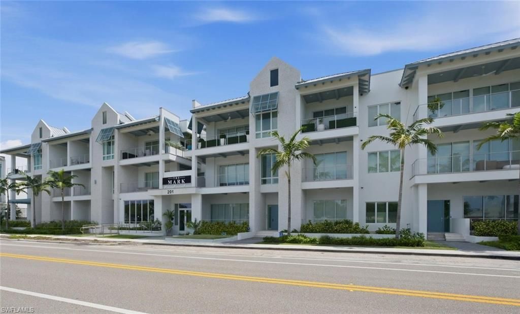 201 8th St S #309, Naples, FL 34102 Photo