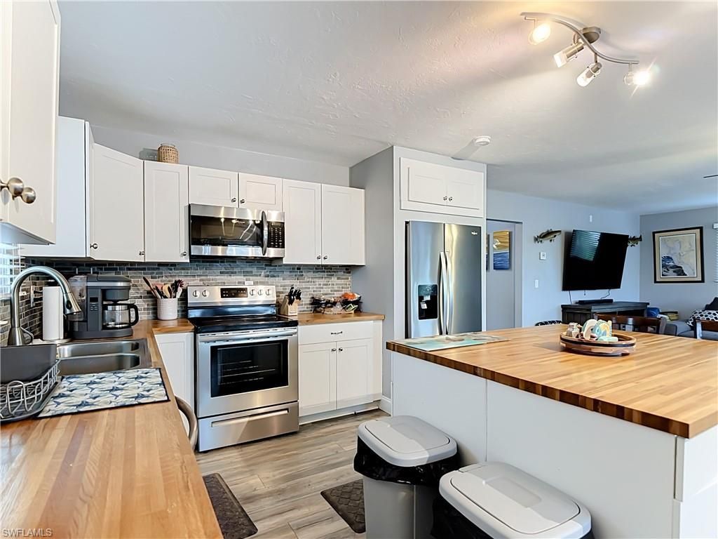 5318 Serenity Cv, Bokeelia, FL 33922 Photo
