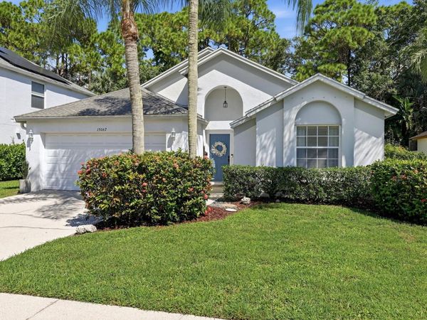 15067 Oak Chase Court, Wellington, FL 33414