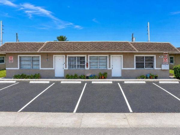 3970 NW 31ST Terrace, Unit 5, Lauderdale Lakes, FL 33309