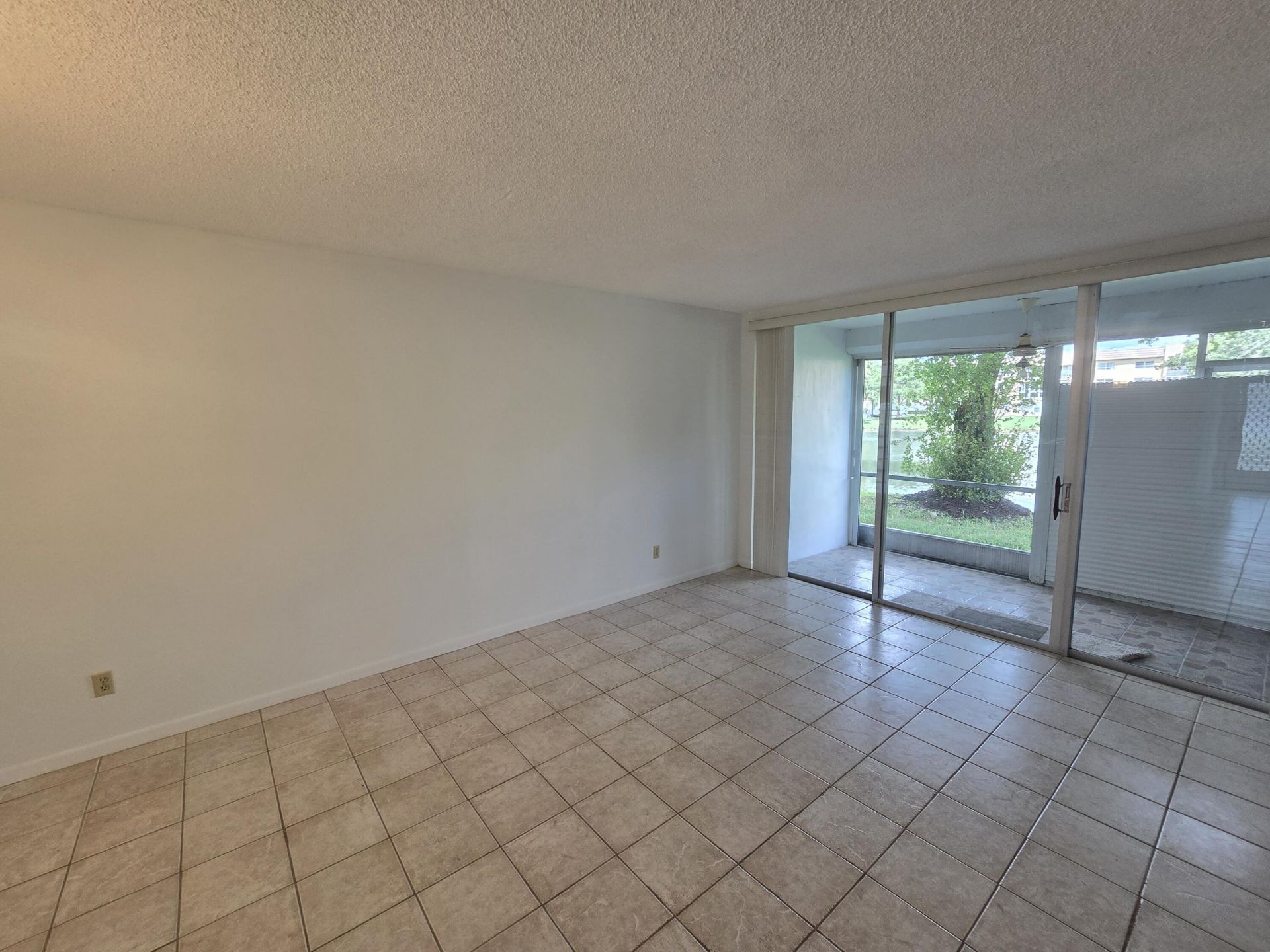 6091 NW 61st Avenue, Unit 103, Tamarac, FL 33319 Photo