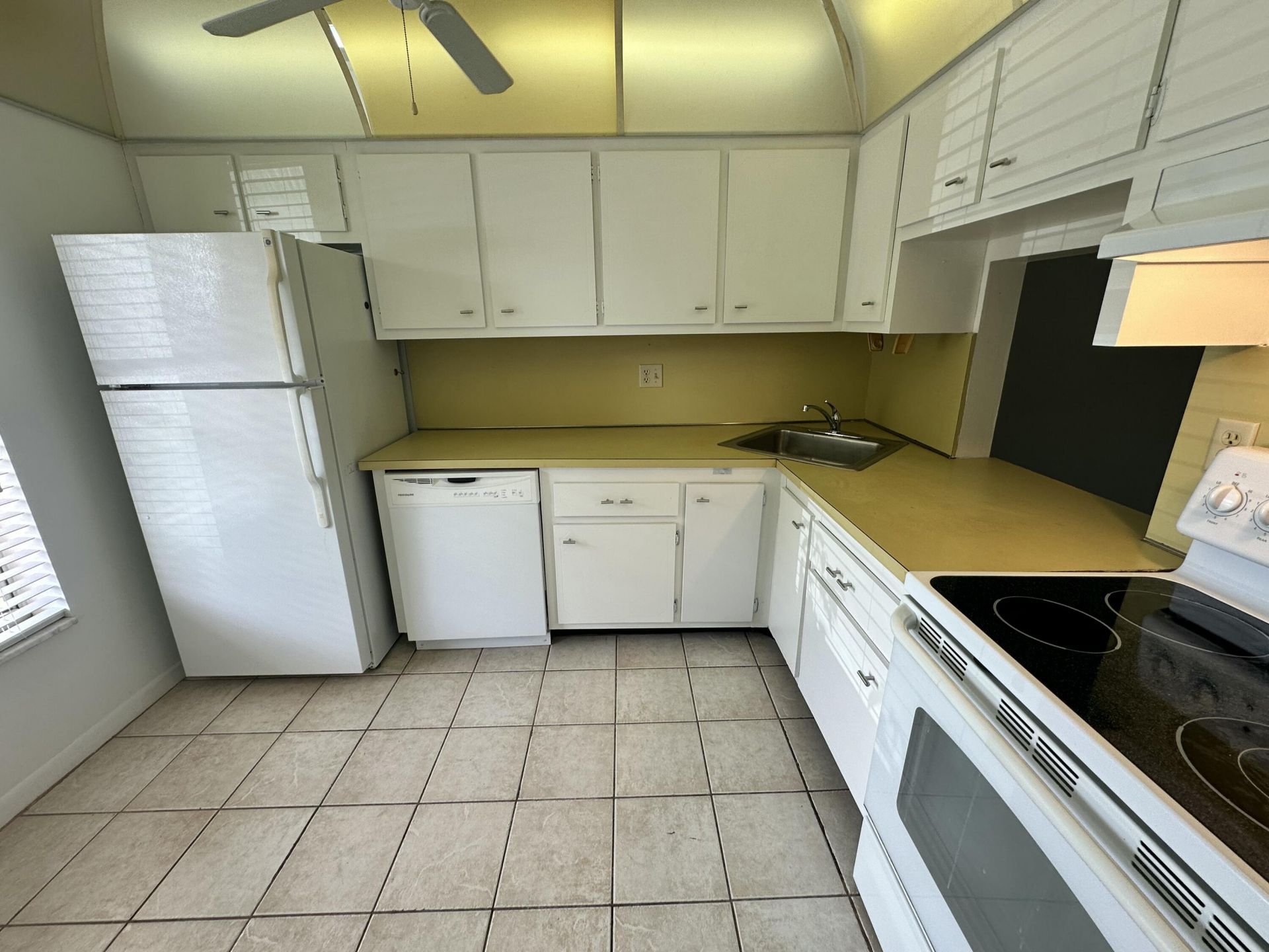 6091 NW 61st Avenue, Unit 103, Tamarac, FL 33319 Photo