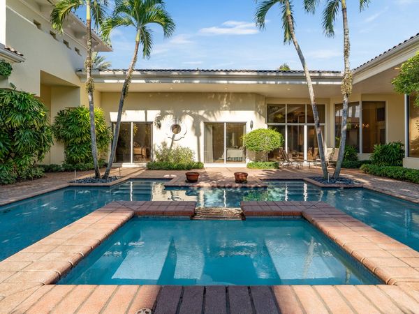 7555 Porto Vecchio Place, Delray Beach, FL 33446