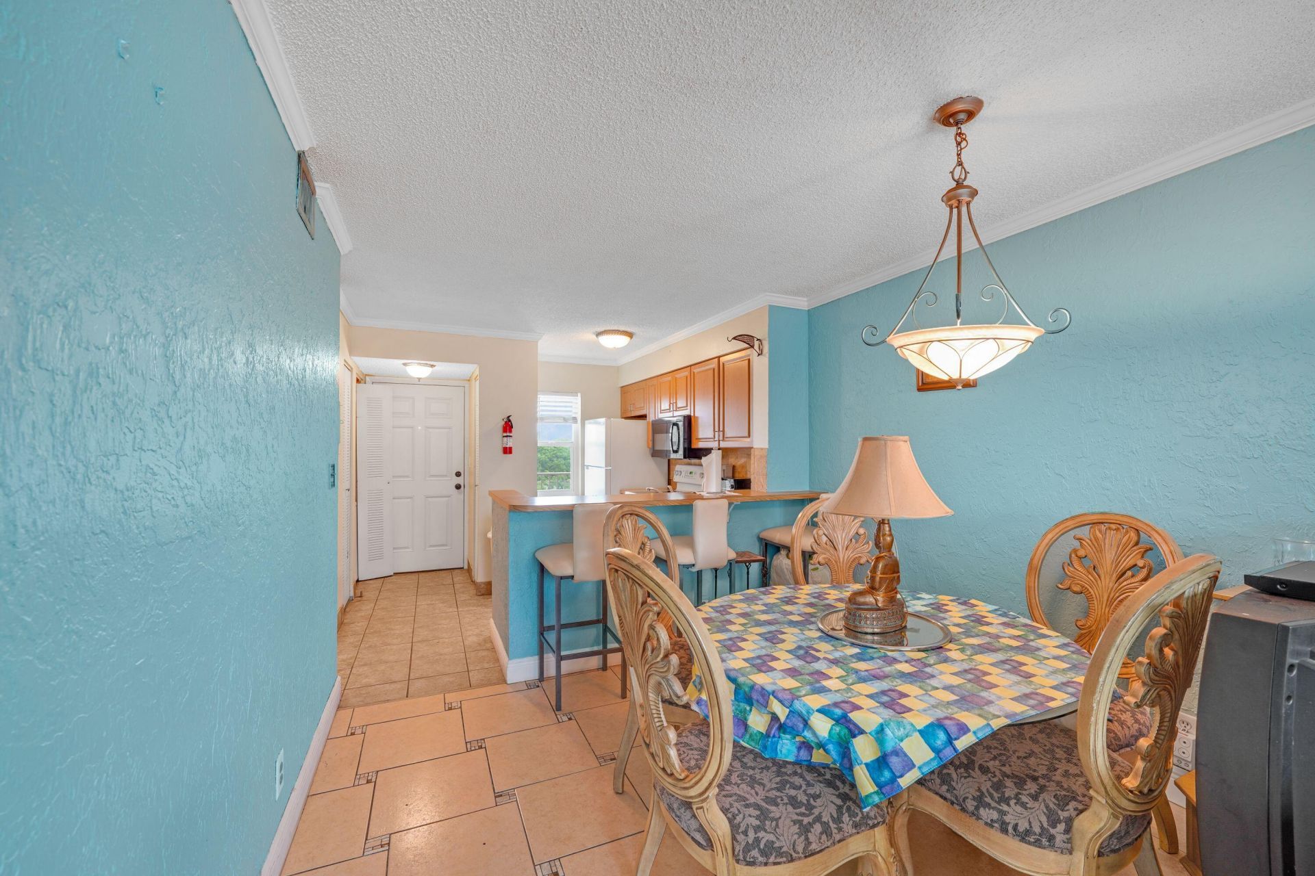 2104 S Cypress Bend Drive, Unit 408, Pompano Beach, FL 33069 Photo