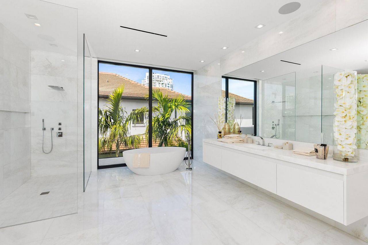 68 Isla Bahia Drive, Fort Lauderdale, FL 33316 Photo