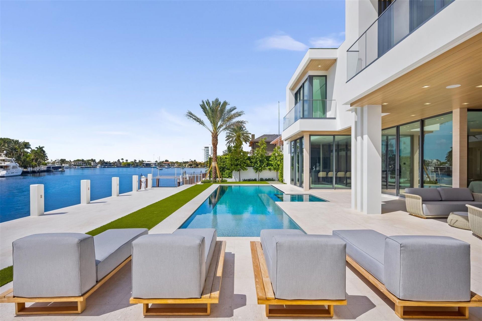 68 Isla Bahia Drive, Fort Lauderdale, FL 33316 Photo