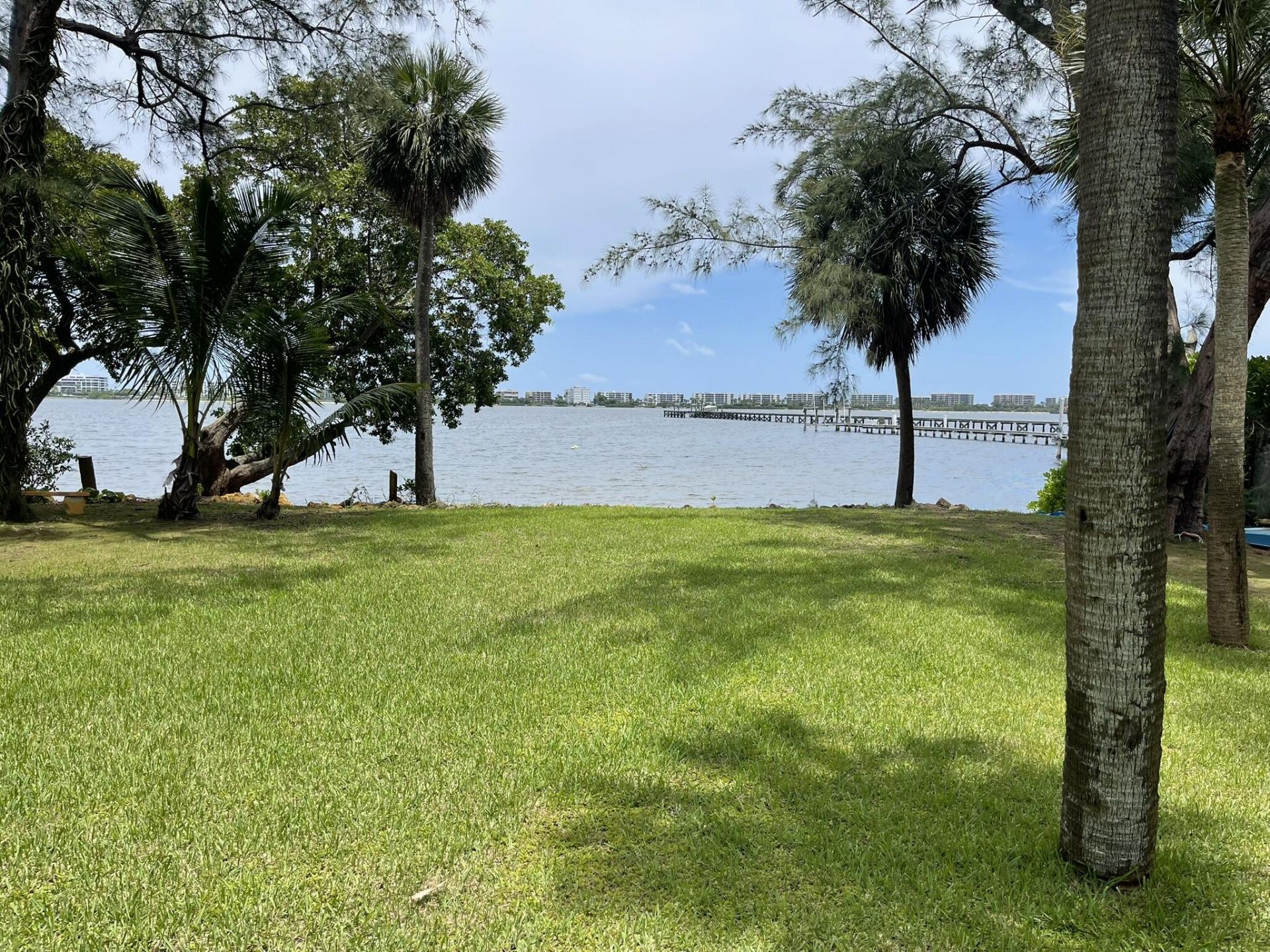 806 S Lakeside Drive, Lake Worth Beach, FL 33460 Photo