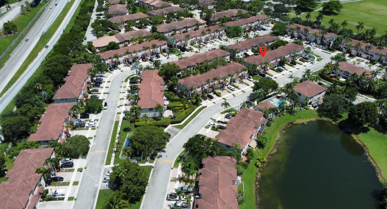 135 Riverwalk Circle, Sunrise, FL 33326 Photo